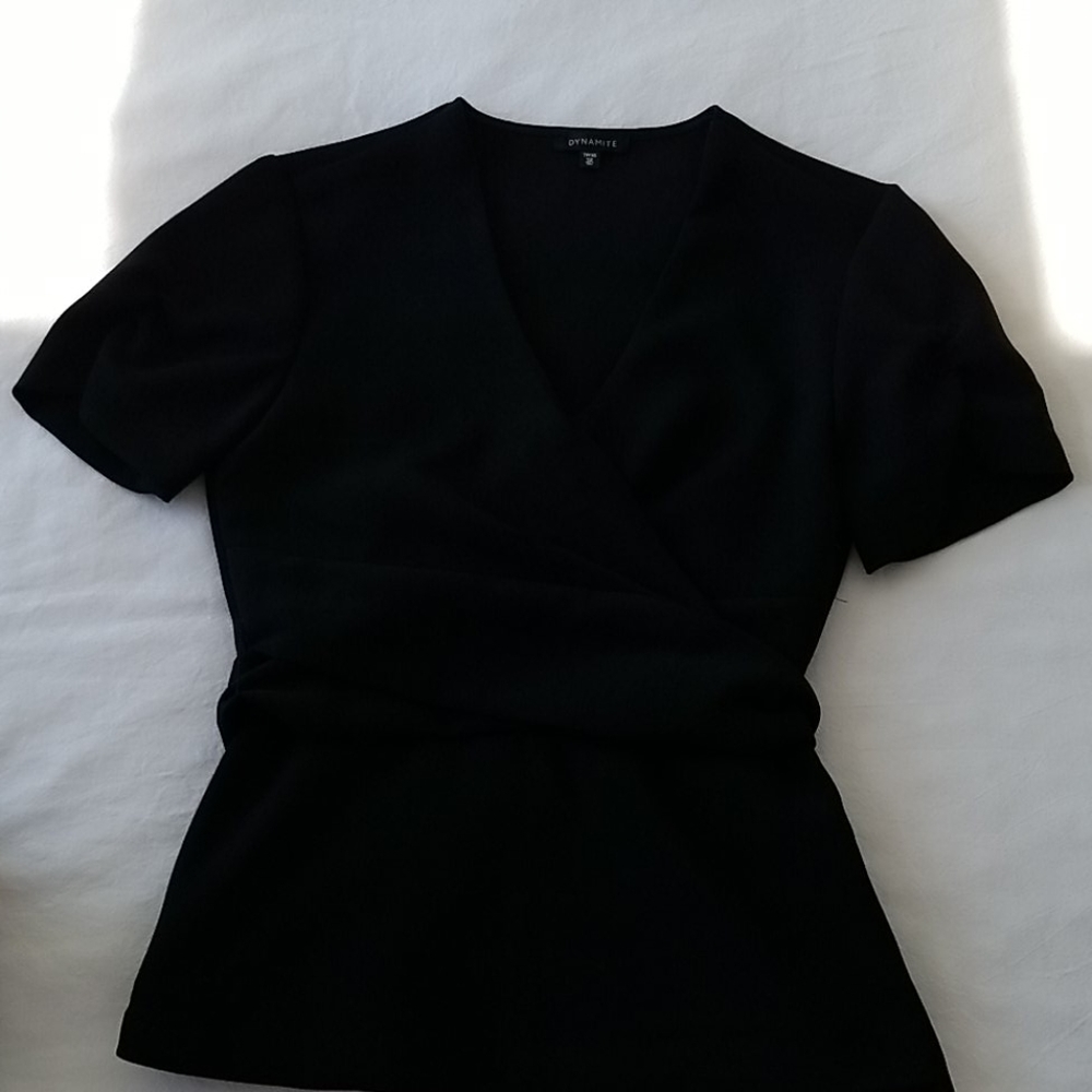 Black v neck top